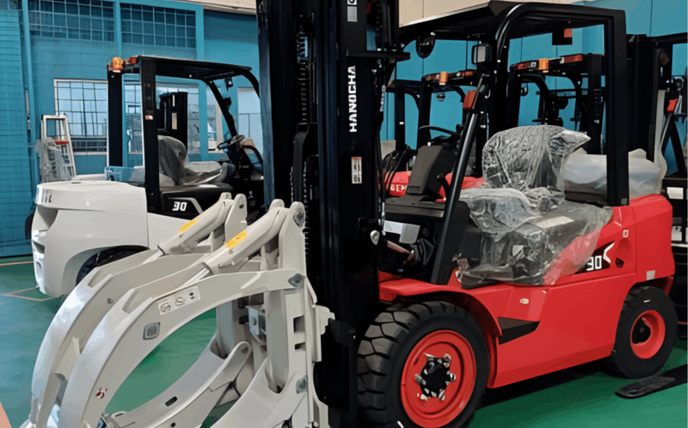 Solusi Angkut Presisi untuk Gudang & Pabrik – Forklift Listrik